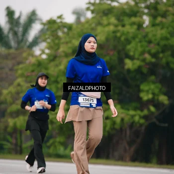 Runner Photo 7417308