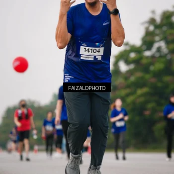 Runner Photo 7417324