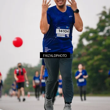 Runner Photo 7417343