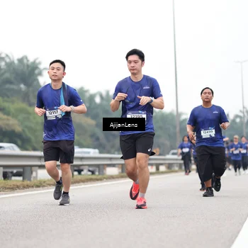 Runner Photo 7417377