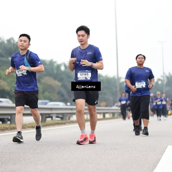 Runner Photo 7417387