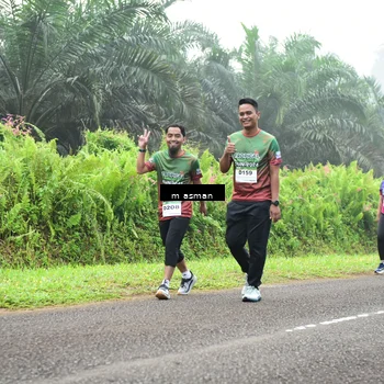 Runner Photo 7417422