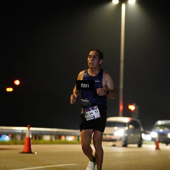 Runner Photo 7417430