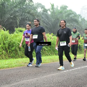 Runner Photo 7417431