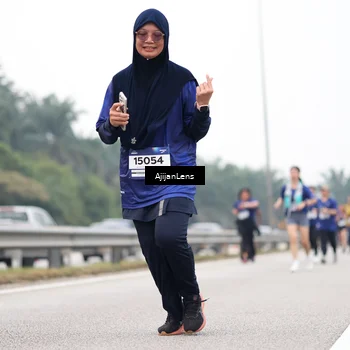 Runner Photo 7417437