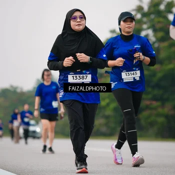 Runner Photo 7417456