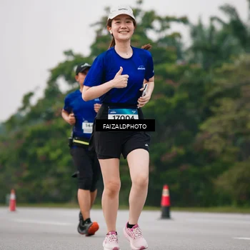 Runner Photo 7417480