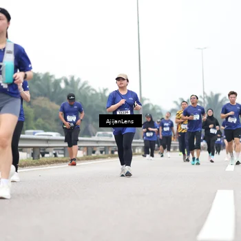 Runner Photo 7417485
