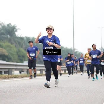 Runner Photo 7417492