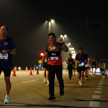 Runner Photo 7417508