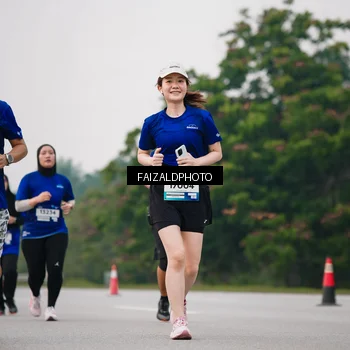 Runner Photo 7417517
