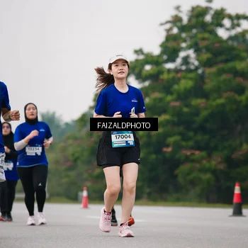 Runner Photo 7417522