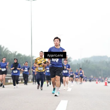 Runner Photo 7417528