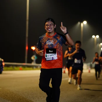 Runner Photo 7417539
