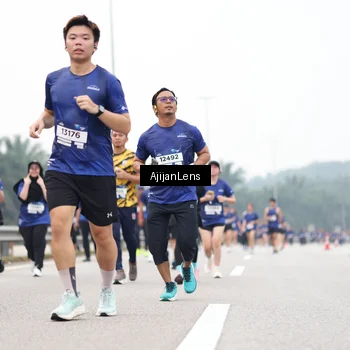 Runner Photo 7417547