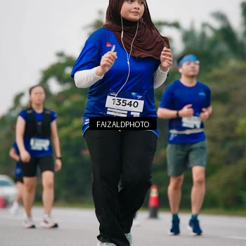 Runner Photo 7417564
