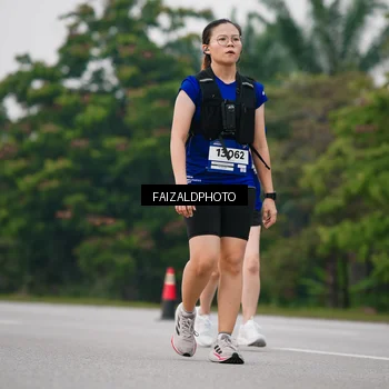 Runner Photo 7417566