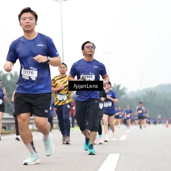 Runner Photo 7417569