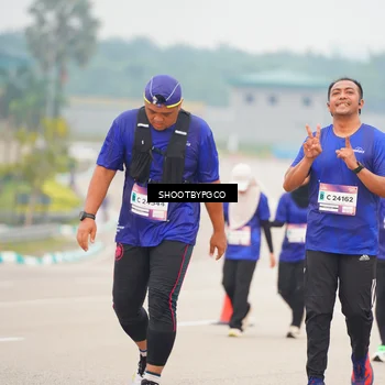 Runner Photo 7417572