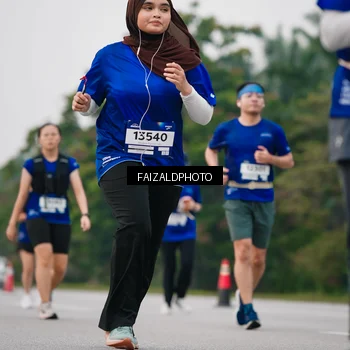 Runner Photo 7417576
