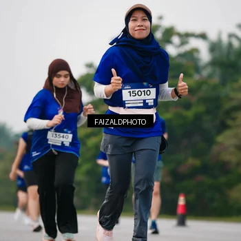Runner Photo 7417578