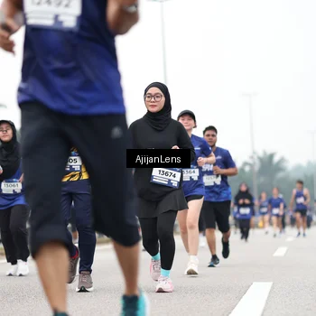 Runner Photo 7417579