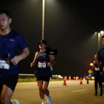 Runner Photo 7417587
