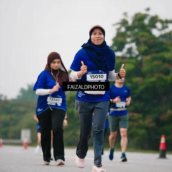 Runner Photo 7417592