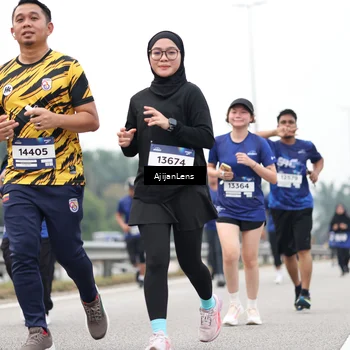 Runner Photo 7417596