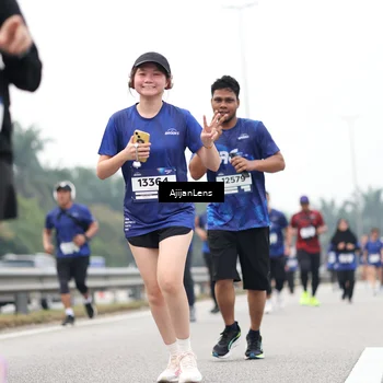 Runner Photo 7417597