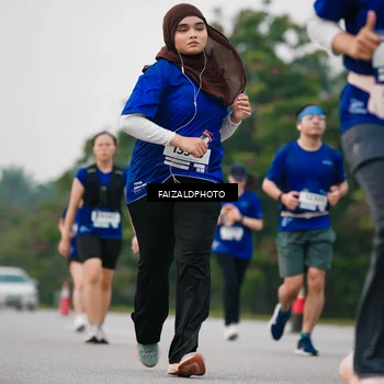 Runner Photo 7417600