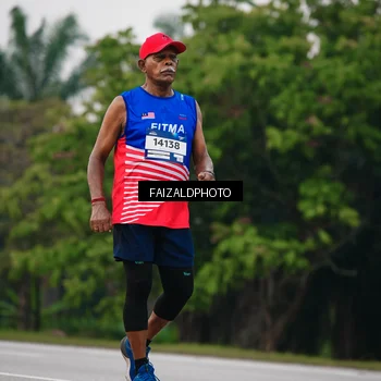 Runner Photo 7417610