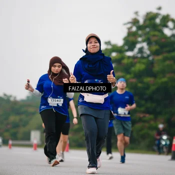 Runner Photo 7417613