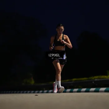Runner Photo 7417614