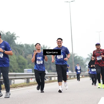Runner Photo 7417629