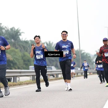 Runner Photo 7417634