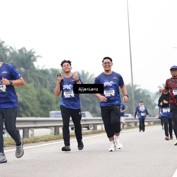 Runner Photo 7417642