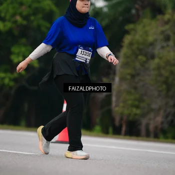 Runner Photo 7417657