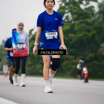 Runner Photo 7417664