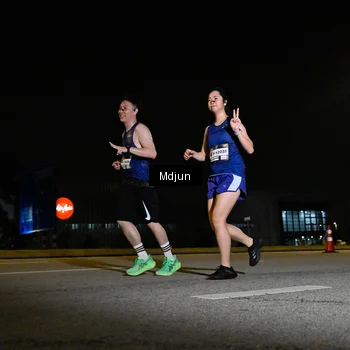 Runner Photo 7417672