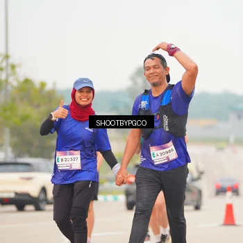 Runner Photo 7417684