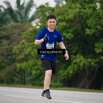 Runner Photo 7417687