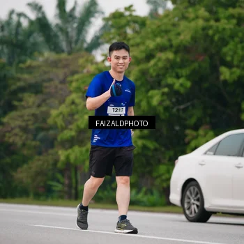 Runner Photo 7417689