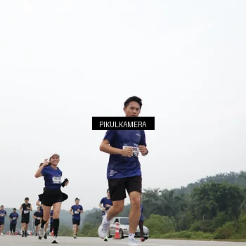 Runner Photo 7417691