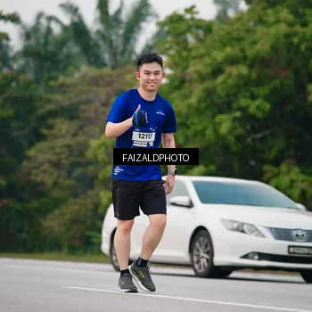 Runner Photo 7417707