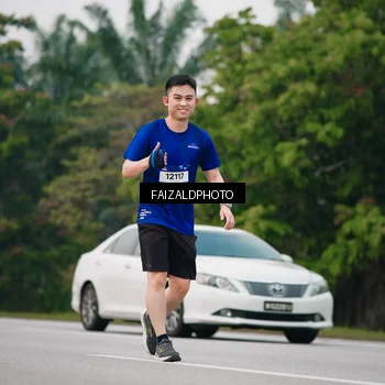 Runner Photo 7417708