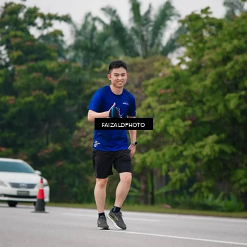 Runner Photo 7417720