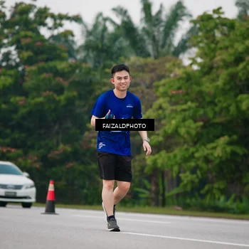 Runner Photo 7417732