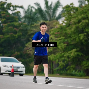 Runner Photo 7417740