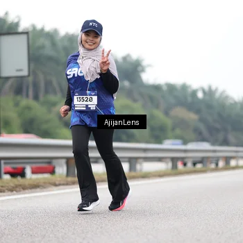 Runner Photo 7417748